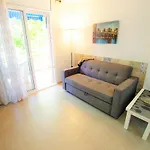 V&V Lloret- Apartamento Blanc Precioso Apartamento Con Piscina Comunitaria Y Aire Acondicionado