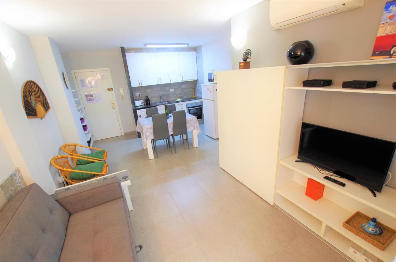 V&v Lloret- Blanc Precioso Con Piscina Comunitaria Y Aire Acondicionado Appartement Lloret de Mar