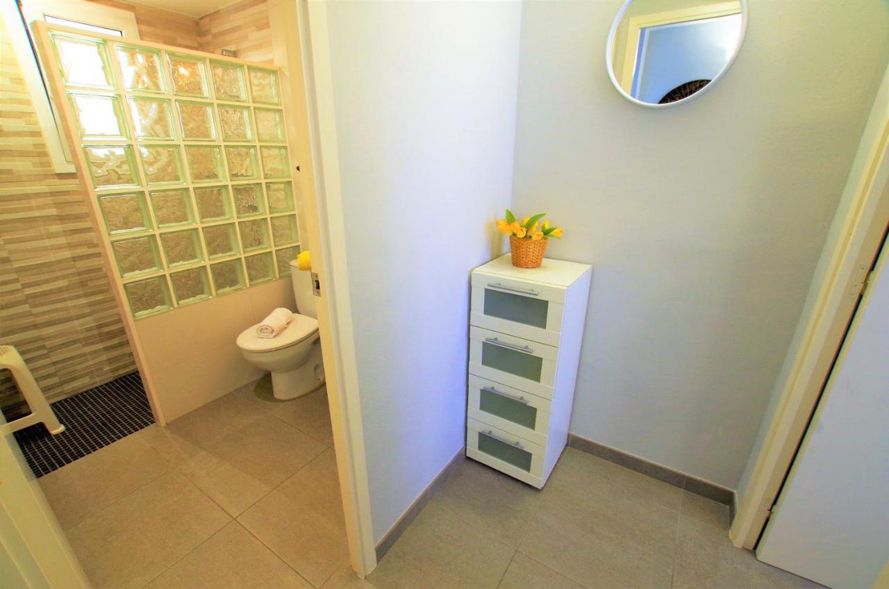 V&v Lloret- Blanc Precioso Con Piscina Comunitaria Y Aire Acondicionado Lloret de Mar