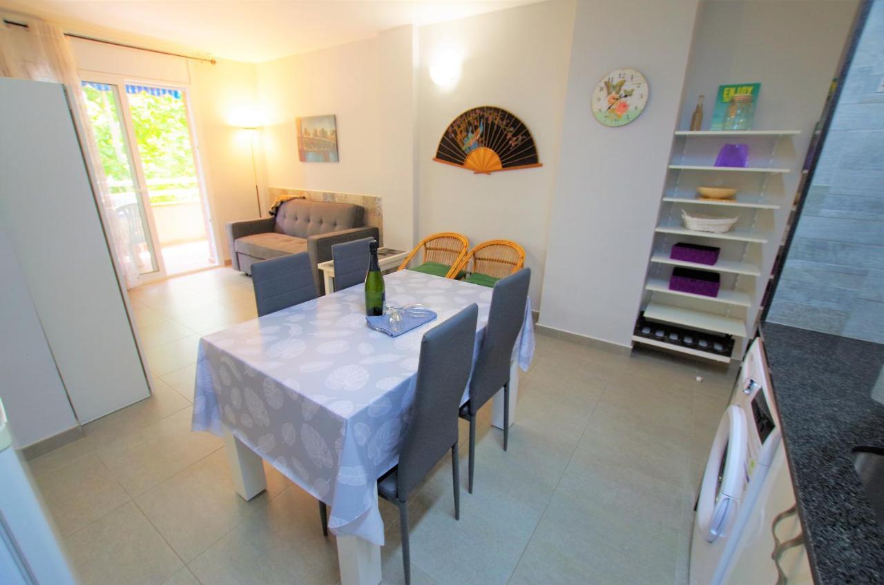 Appartement V&v Lloret- Blanc Precioso Con Piscina Comunitaria Y Aire Acondicionado Lloret de Mar