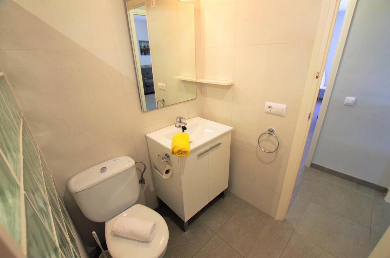 V&v Lloret- Blanc Precioso Con Piscina Comunitaria Y Aire Acondicionado Appartement